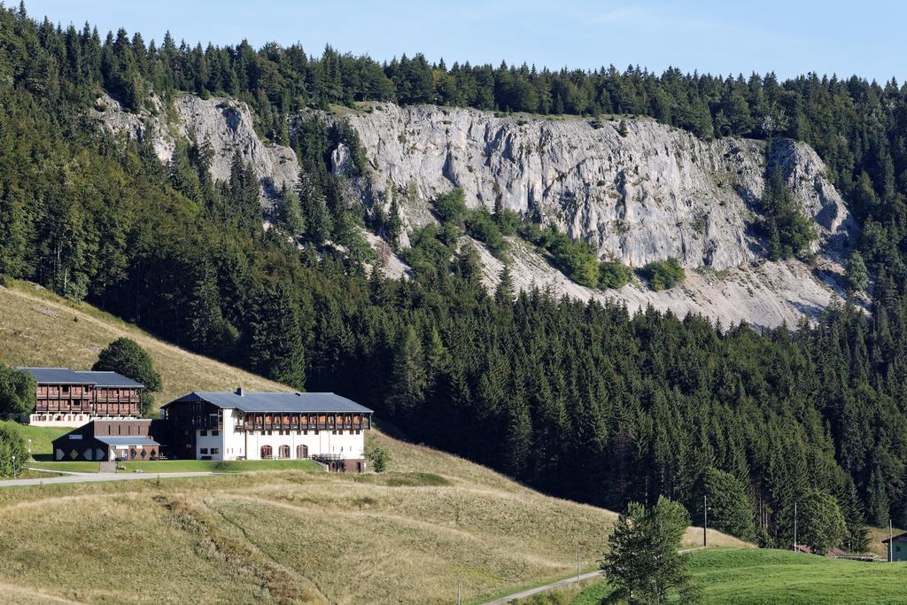 Hotel Club Le Risoux Bois-d'Amont Bagian luar foto