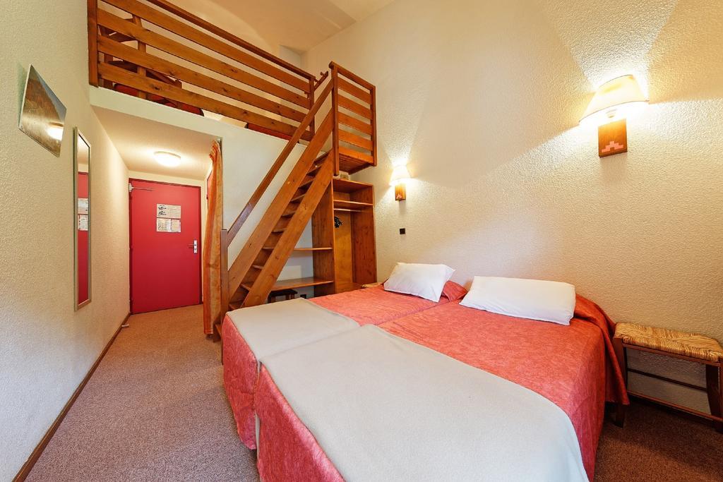 Hotel Club Le Risoux Bois-d'Amont Ruang foto