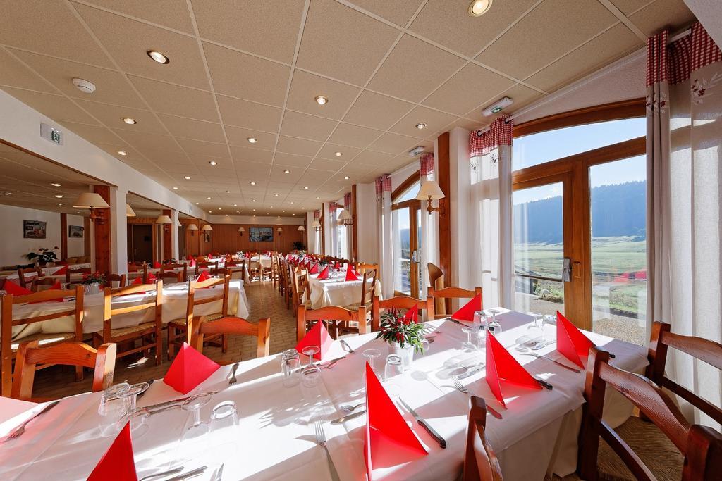 Hotel Club Le Risoux Bois-d'Amont Bagian luar foto